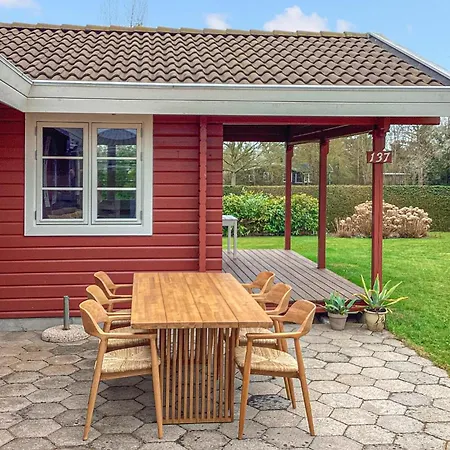 3 Bedroom Cozy In Sydals *